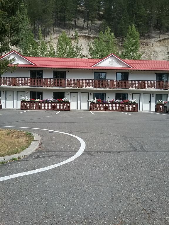 Alpen Motel Radium Hot Springs Exterior photo